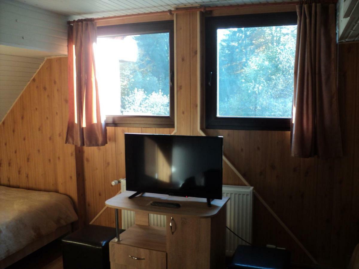 ホテル Casa Haiducilor プレデアル エクステリア 写真